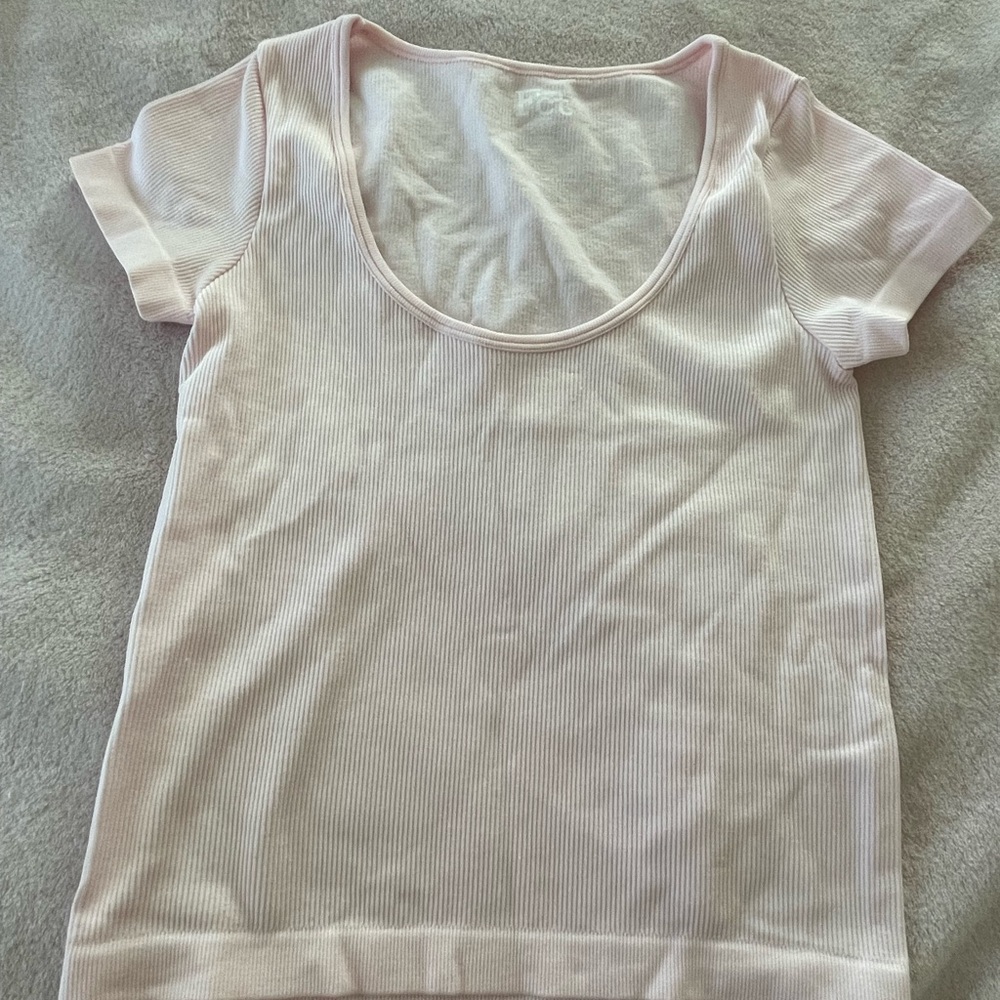 pink shirt size small